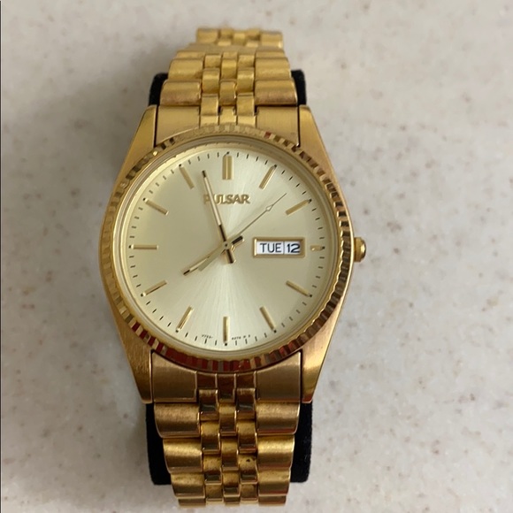 Pulsar Other - Pulsar Mens Gold Tone Stainless Steel Watch